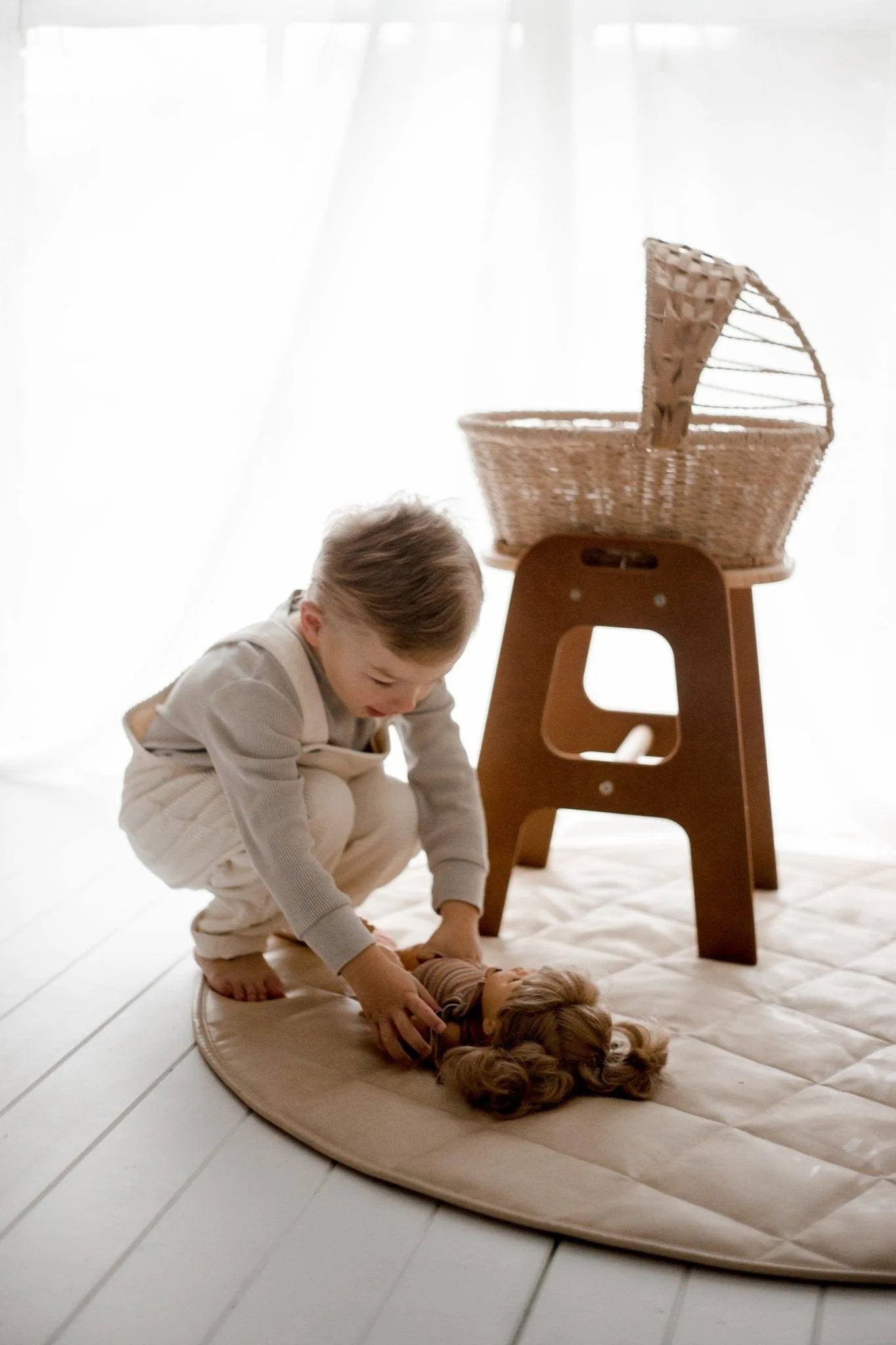 Jute Doll Bassinet