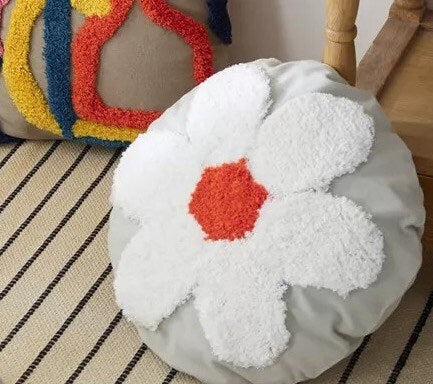 Round Flower Cushion