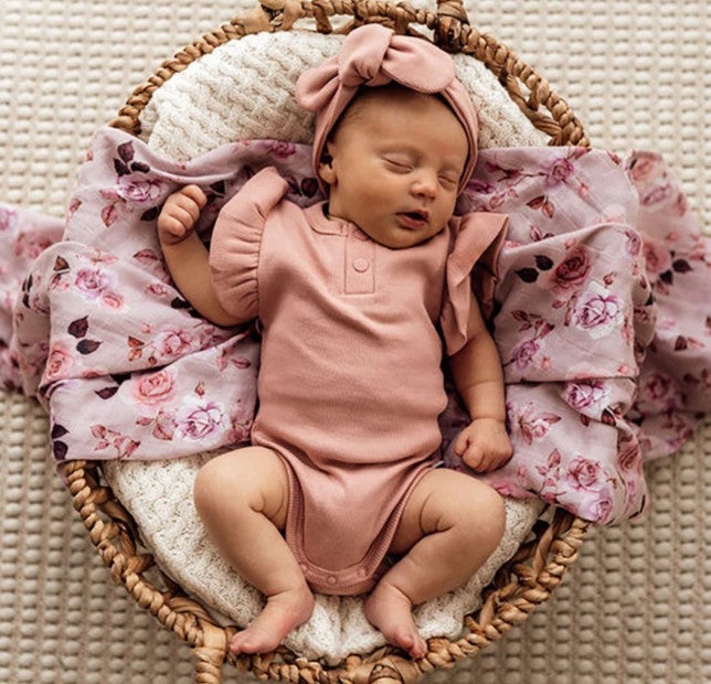 Snuggle Hunny Organic Ribbed Short Sleeve Bodysuit - Rose Size 0000 (Newborn)